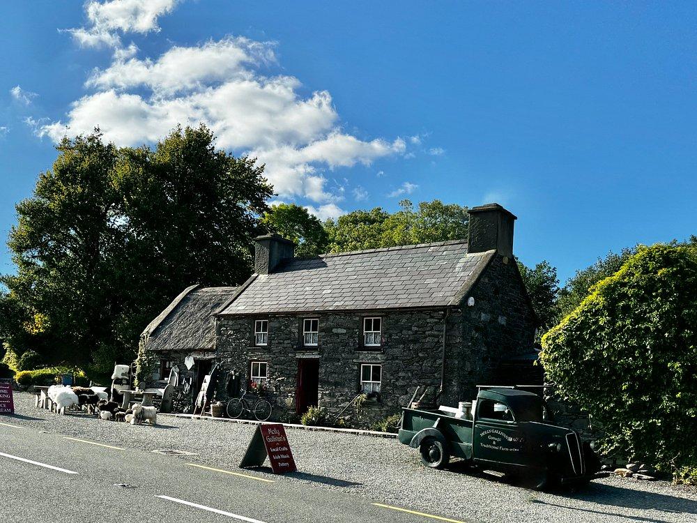 Molly Gallivan's Cottage & Traditional Farm